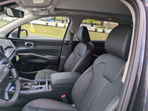 New 2026 Kia Sorento EX w/ EX Premium Package FWD image 18