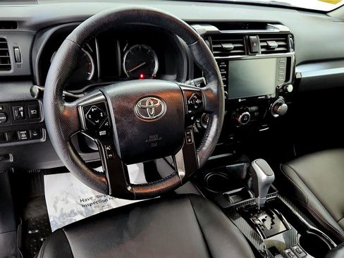 Used 2023 Toyota 4Runner TRD Off-Road Premium image 31