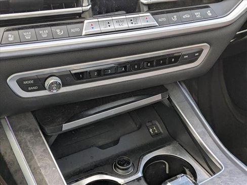 Used 2020 BMW X7 xDrive40i w/ Executive Package image 15