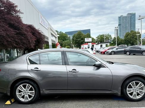 Used 2013 INFINITI G37 x Sedan w/ Premium Pkg AWD/4WD image 8