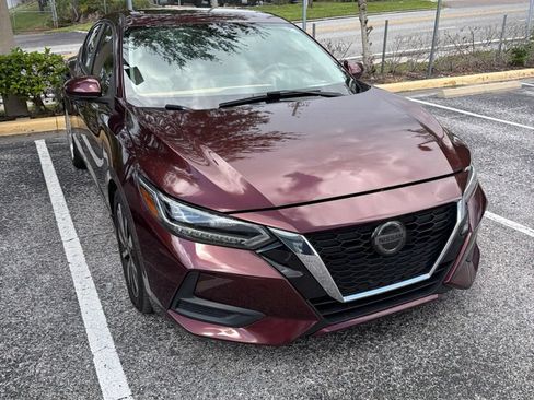 Used 2020 Nissan Sentra SV w/ SV Premium Package FWD image 3