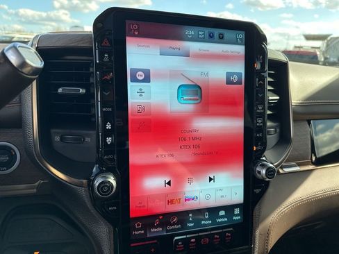 Used 2025 RAM 3500 Longhorn image 27