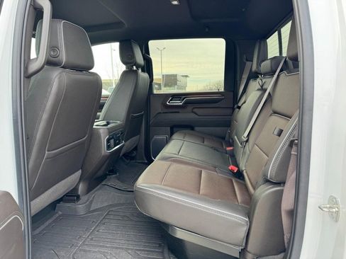 Used 2024 GMC Sierra 2500 Denali w/ Technology Package image 10