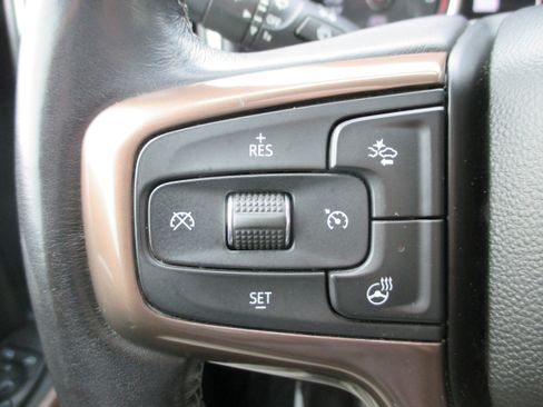 Used 2019 Chevrolet Silverado 1500 High Country w/ High Country Premium Package image 33