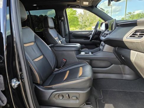 Used 2023 GMC Yukon AT4 w/ Technology Package image 29