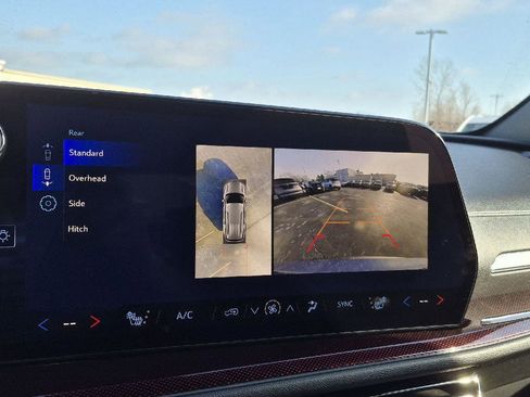 New 2026 Chevrolet Traverse Z71 w/ Enhanced Driving Package image 20