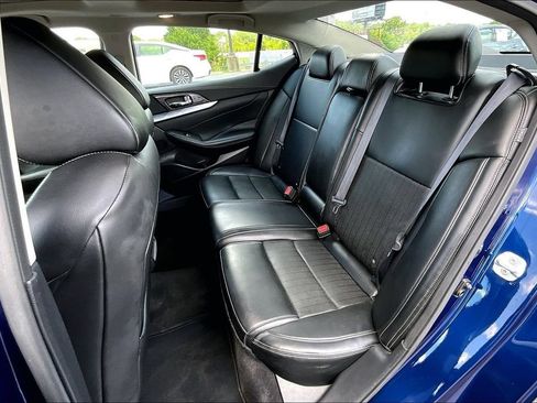 Used 2023 Nissan Maxima SL FWD image 25