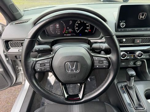 Used 2023 Honda Civic Sport image 19