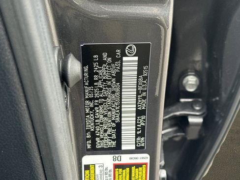 Certified 2025 Lexus ES 300h w/ Luxury Package image 21