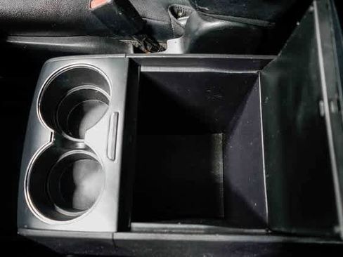 Used 2020 Toyota Sienna SE image 23