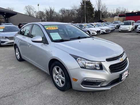 Used 2015 Chevrolet Cruze LT w/ Sun And Sound Package image 3