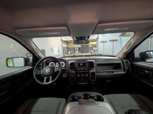 Used 2016 RAM 1500 Express w/ Popular Equipment Group RWD image 32