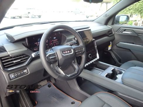 New 2026 GMC Acadia AT4 image 12