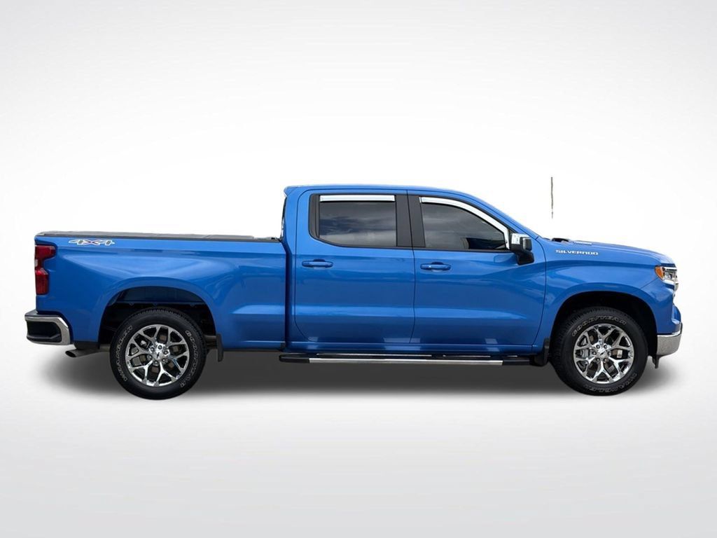 Certified 2026 Chevrolet Silverado 1500 LT w/ Safety Package AWD/4WD image 7