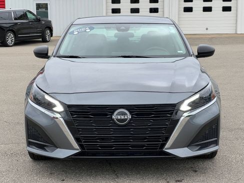 Used 2024 Nissan Altima 2.5 SV FWD image 34