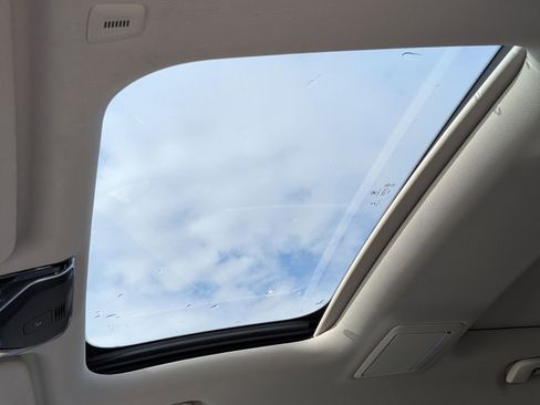 Used 2019 BMW 740i image 27