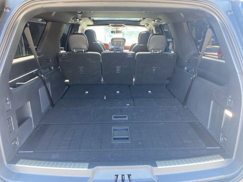 Used 2024 Lincoln Navigator L Reserve AWD/4WD image 21