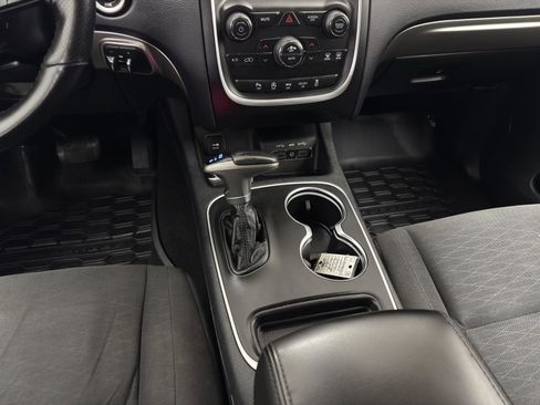 Used 2020 Dodge Durango SXT image 28