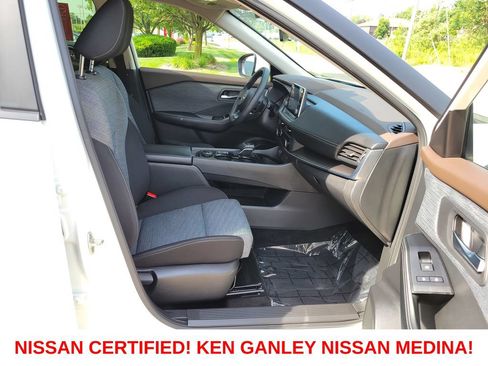 Certified 2023 Nissan Rogue SV AWD/4WD image 48
