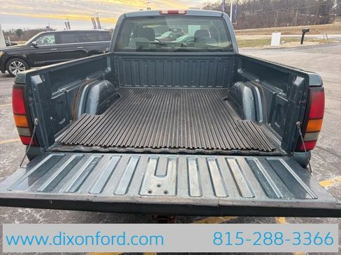 Used 2006 GMC Sierra 1500 SL w/ Light Duty Power Package image 16