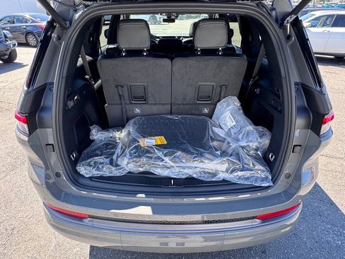 New 2027 Jeep Grand Cherokee L Limited AWD/4WD image 7