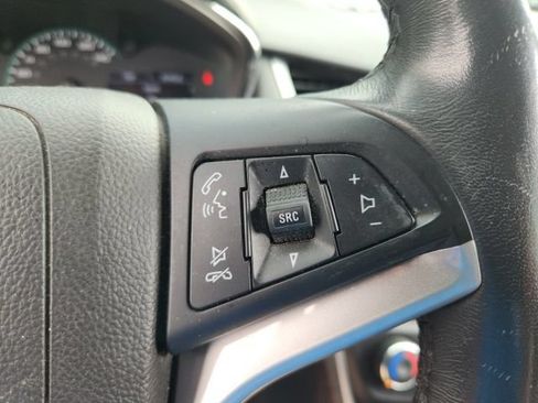 Used 2018 Chevrolet Trax LT w/ LT Convenience Package FWD image 23