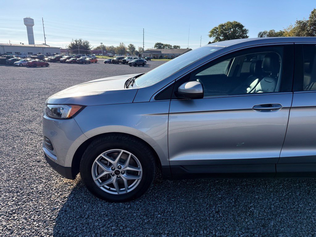 Used 2023 Ford Edge SEL AWD/4WD image 21