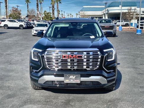 Used 2026 GMC Terrain Denali w/ LPO, Floor Liner Package image 40