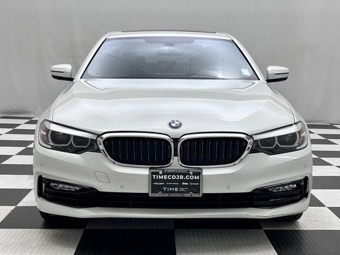 Used 2018 BMW 530e xDrive AWD/4WD image 3
