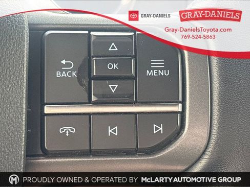 Used 2022 Ford F150 Lariat w/ Trailer Tow Package image 21