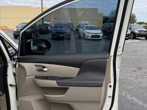 Used 2016 Honda Odyssey Touring image 16