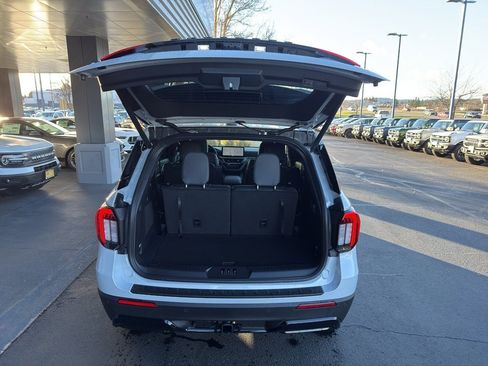 New 2026 Ford Explorer ST-Line w/ ST-Line Street Pack image 7