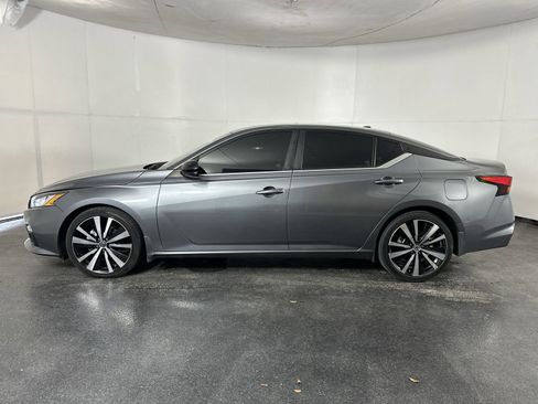 Used 2021 Nissan Altima 2.0 SR image 5