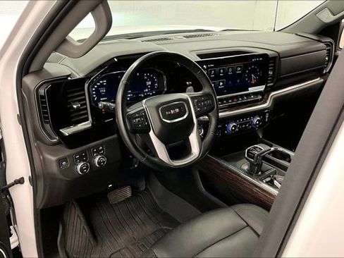 Used 2024 GMC Sierra 1500 Elevation w/ Elevation Premium Package AWD/4WD image 16