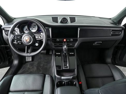 New 2026 Porsche Macan GTS image 20