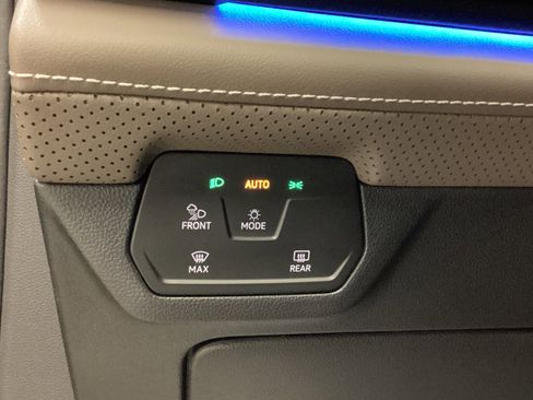 Used 2024 Volkswagen Atlas SEL image 19