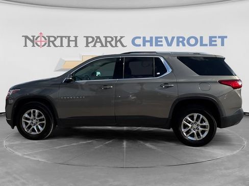 Used 2018 Chevrolet Traverse LT FWD image 6