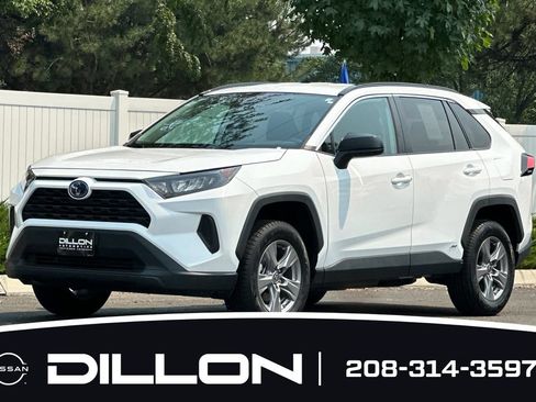 Used 2022 Toyota RAV4 LE AWD/4WD image 8