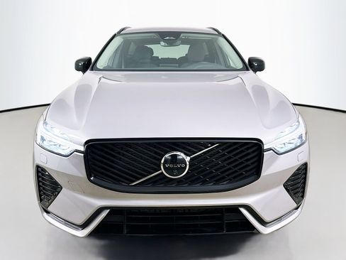 Used 2026 Volvo XC60 B5 Plus w/ Protection Package Premier AWD/4WD image 2