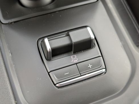 Used 2026 GMC Sierra 1500 Denali AWD/4WD image 25