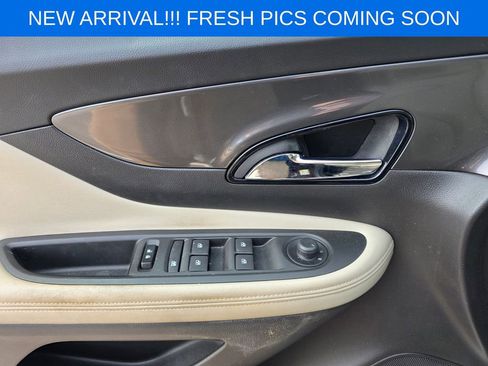 Used 2017 Buick Encore Premium image 9