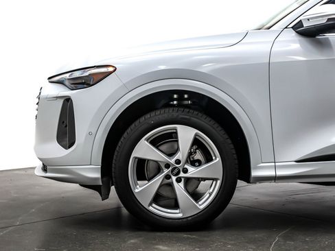 New 2025 Audi Q5 Premium Plus image 10