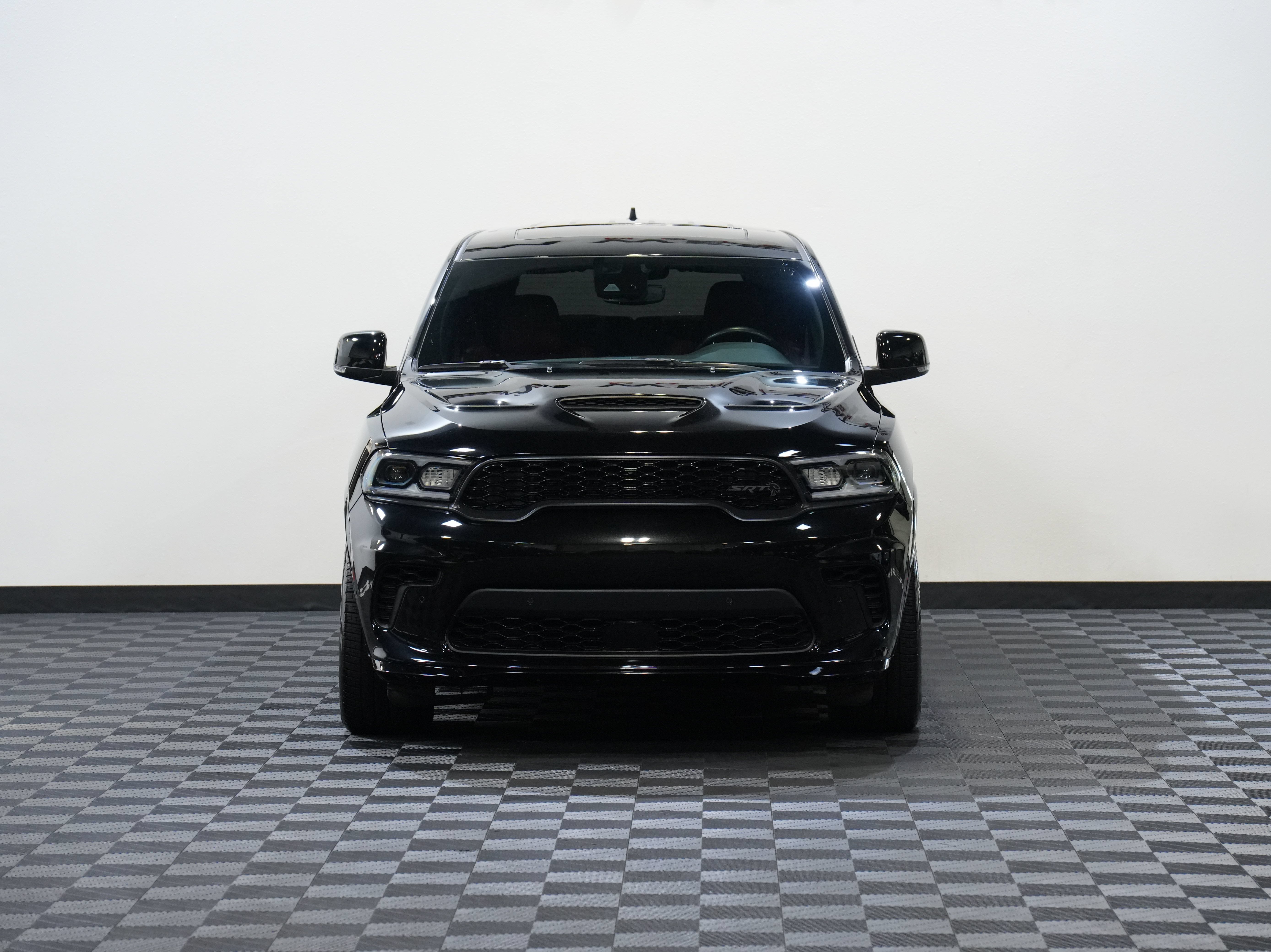 Used 2021 Dodge Durango SRT Hellcat w/ Technology Group AWD/4WD image 4