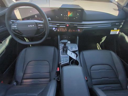 New 2026 Kia Sportage SX FWD image 14