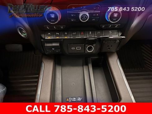 Used 2019 GMC Sierra 1500 SLT w/ SLT Premium Plus Package image 10