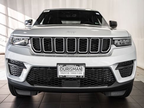 New 2025 Jeep Grand Cherokee Laredo X image 2