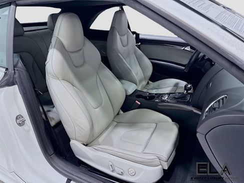 Used 2014 Audi RS 5 Cabriolet image 25