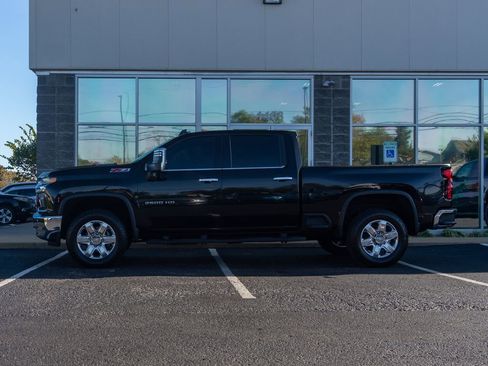 Used 2020 Chevrolet Silverado 2500 LTZ w/ LTZ Premium Package image 7