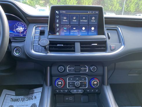 Used 2024 Chevrolet Tahoe High Country w/ Premium Package AWD/4WD image 26
