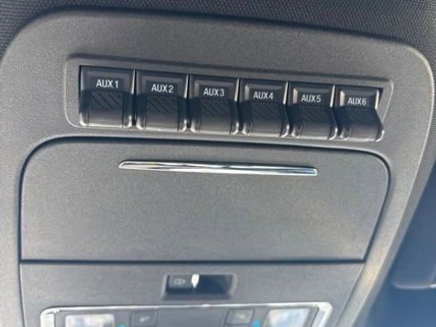 Used 2025 Ford F350 Platinum AWD/4WD image 22